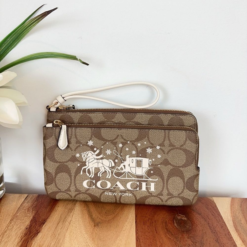 NWT Coach Double Zip Wallet In‎ Signature Canvas With Horse And Sleigh
